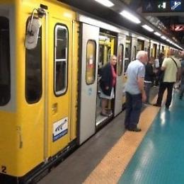 Nuovo stop per la metropolitana, Linea 1 ferma per quasi un'ora