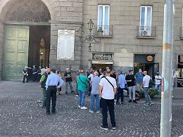 Napoli, protesta dei lavoratori delle Arciconfraternite
