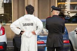 «Elder prenotò per due ma arrivò solo»