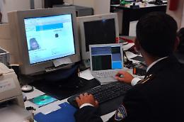 Pedopornografia, scambiano immagini e video in chat: 9 denunciati