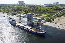 Ucraina, partita da Odessa la prima nave carica di grano