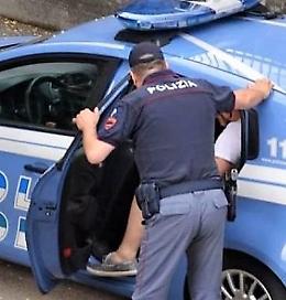 Rubano borsello con l'incasso, incastrati dalle telecamere