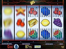 Poker on line e scommesse:<br>un italiano su due gioca