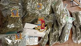 Sequestrati circa 30 kg di droga, arrestate tre persone