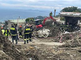 Frana a Ischia, recuperati altri tre corpi: manca ancora quello di una donna