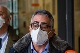 Pregliasco: «Zona rossa anche dopo il 6 gennaio, la terza ondata è certa»