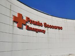 Medici pronto soccorso: «Tanti ricoveri per mix virus respiratori, non solo anziani»