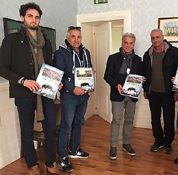Promozione dello sport locale, un album di figurine patrocinato dall'ente