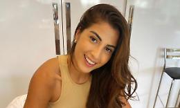 Viene colpita da un proiettile alla testa durante un concerto: morta Cristina ‘Vita’ Aranda’, influencer e modella 