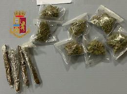 Droga nascosta nella cassetta postale, un arresto