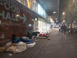 Emergenza clochard, associazioni distribuiscono pasti caldi