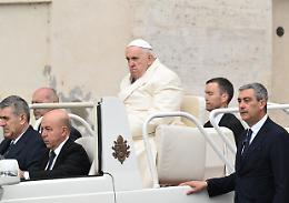 Papa Francesco a San Pietro presiede la Messa delle Palme