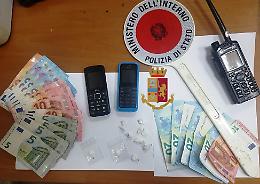 Smantellata piazza di spaccio in via Carbonara, tre arresti