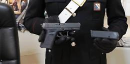 Pistola modificata per sparare 635 colpi al minuto, un arresto ai Quartieri Spagnoli