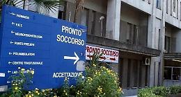 Lite per viabilità, accoltellati due ragazzi