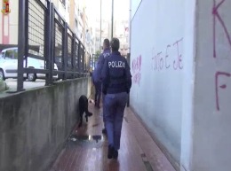Ponticelli, assedio al rione Conocal: perquisizioni e controlli VIDEO