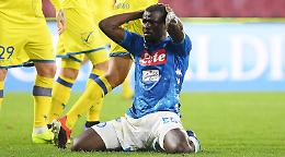 Il Napoli sbatte sul palo, solo 0-0 col Chievo e a -8 dalla Juventus