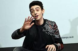 Michele Bravi coinvolto in un incidente: muore una donna
