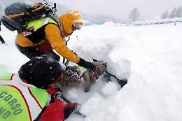 Valanga a Sestriere, salvi due scialpinisti