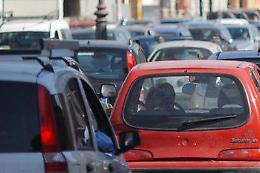 Dietrofront sull'ecotassa per le auto