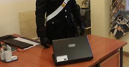 Rubano computer in una scuola, presi