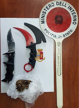 Al concerto con droga e coltelli, denunciato un 16enne