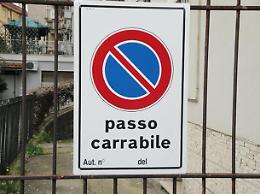 Comune, irregolari 8 passi carrai su 10: mancano 18,5 milioni