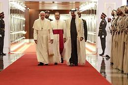 Francesco negli Emirati, la prima volta di un Papa