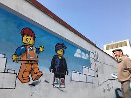 Street art, iniziativa in via Barbagallo con la Lego