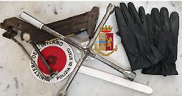 Posillipo, arrestati ladri di pneumatici