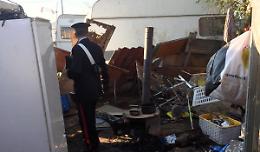 Blitz nel campo rom di Giugliano, trovate auto per i furti