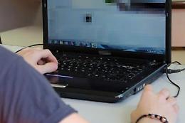 Sesso con bimbe adescate in chat