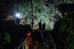 Thailandia, trovati vivi i ragazzi nella grotta