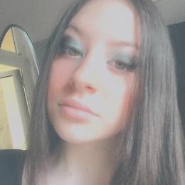 Annalucia scompare nel nulla a 15 anni. L’appello della famiglia: «Aiutateci a ritrovarla»