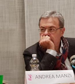 “Insonnia" di Andrea Manzi, notti bianche dense di poesia