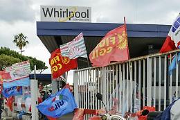 Whirlpool, misure insufficienti: «Nuova missione unica soluzione»