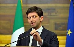 Speranza: «Prime dosi vaccino Covid entro 2020»