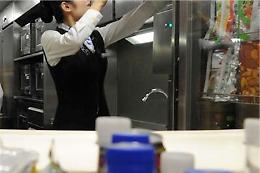 L'hostess che fa sesso (a pagamento) in volo: «900mila euro in 2 anni»