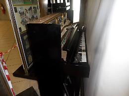 Distrutto il pianoforte della Stazione Centrale