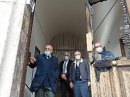 Raid incendiario contro il convento francescano di Marcianise