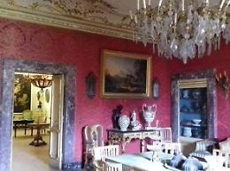 Opere d'arte rubate e vendute, custode sfrattata da Villa Livia