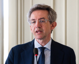 Manfredi: «Napoli di nuovo centrale»