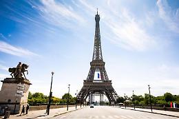 Parigi, grida «Allah Akbar» e uccide un turista tedesco
