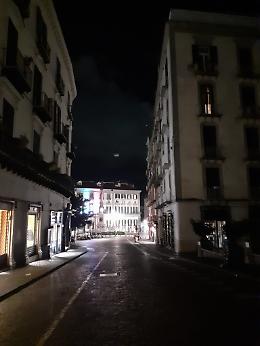 Napoli, il “salotto" di Chiaia lasciato al buio