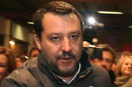 Salvini a Bossi: «Non è il momento per dividere»