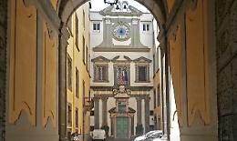“Incantesimi Solari”, Napoli raccontata dai suoi grandi illustri