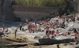 Pasqua in zona rossa, de Magistris chiude le spiagge