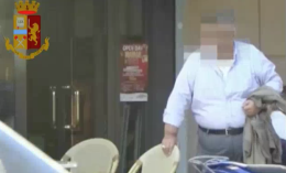 Furbetti del cartellino alla Reggia di Caserta: due sottoposti all'obbligo di firma VIDEO