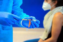 Covid e vaccini: aperta piattaforma over 12 anni in Campania, già 120mila adesioni