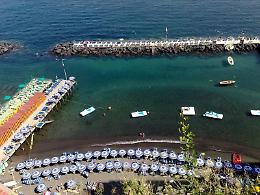 Sorrento, stabilimenti balneari a metà prezzo fino al 10 luglio per i residenti